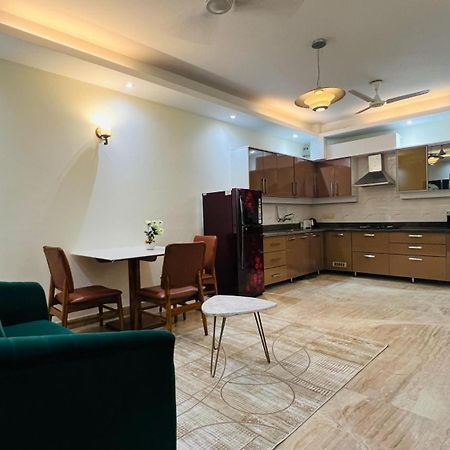 Olive Serviced Apartments - New Friends Colony New Delhi Bagian luar foto