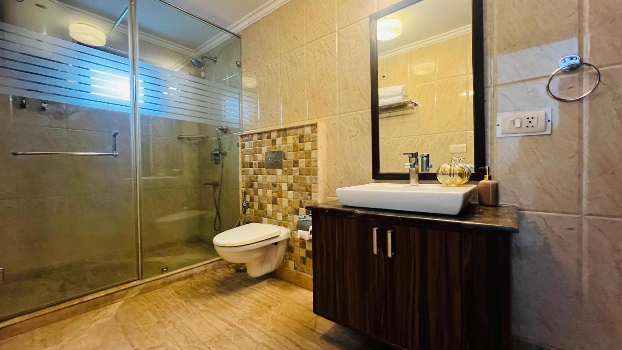 Olive Serviced Apartments - New Friends Colony New Delhi Bagian luar foto
