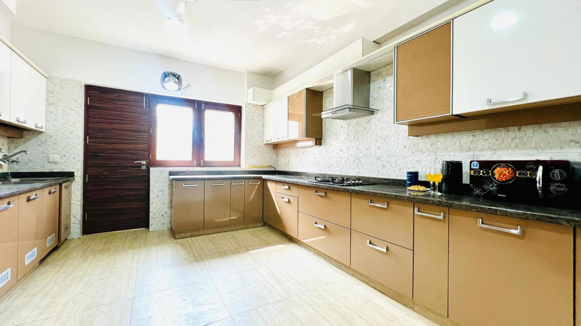 Olive Serviced Apartments - New Friends Colony New Delhi Bagian luar foto
