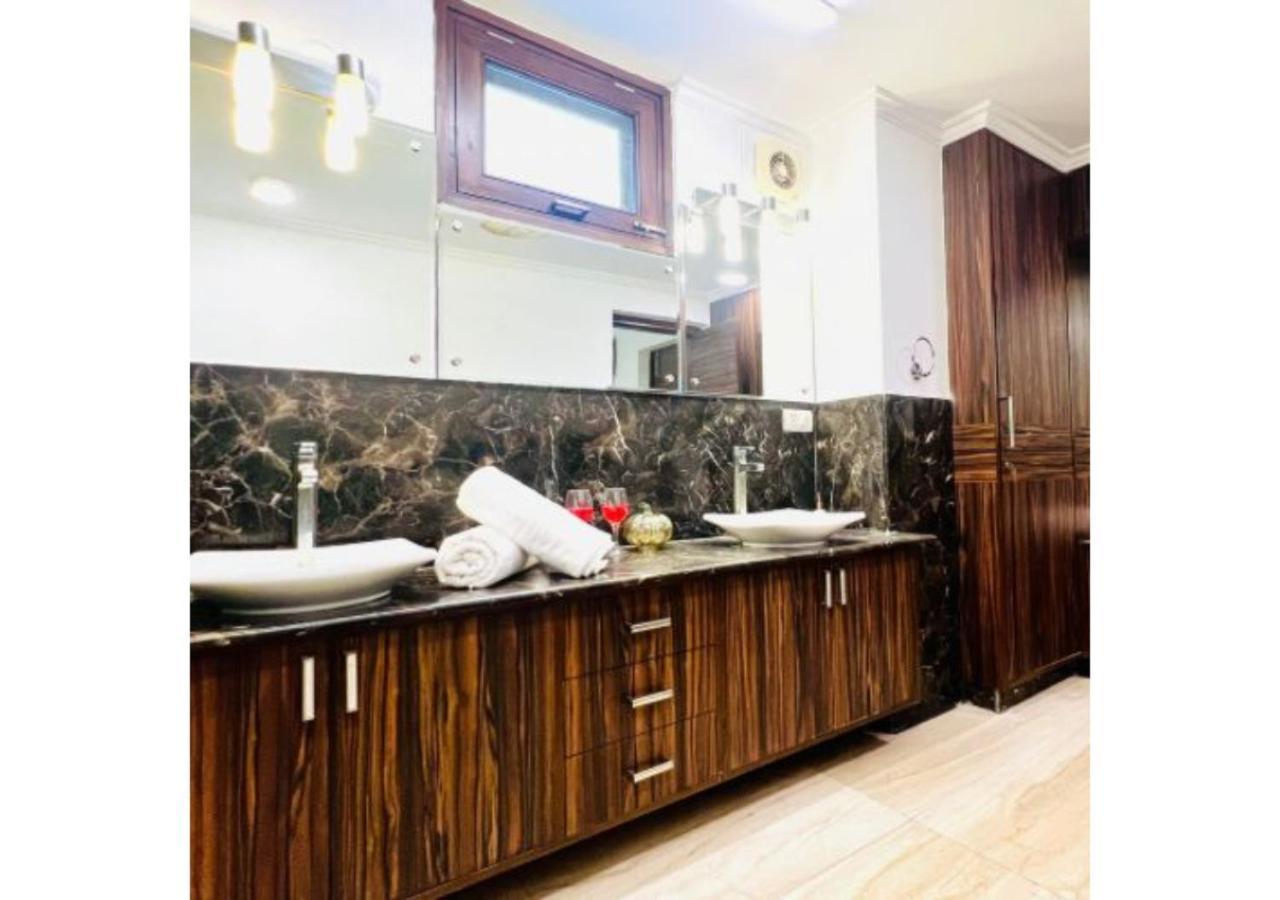 Olive Serviced Apartments - New Friends Colony New Delhi Bagian luar foto